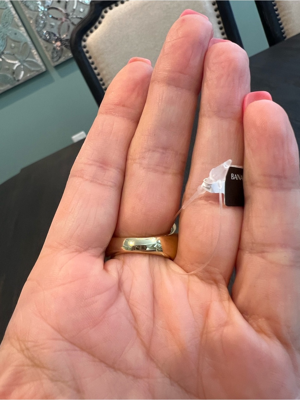 Banana Republic Ring - Picture 3 of 7